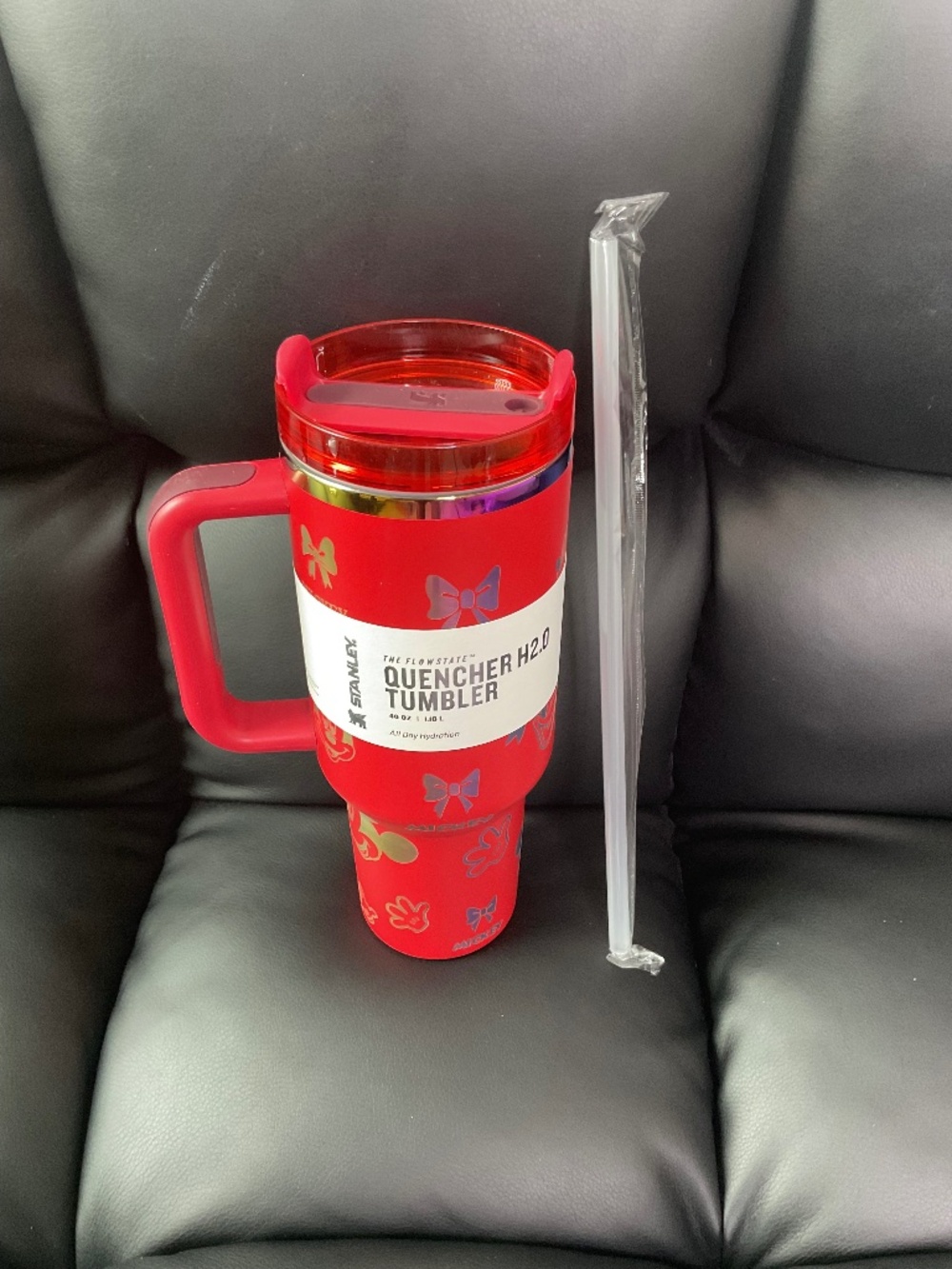 Stanley Quencher H2.0 40oz Tumbler Disney Mickey Mouse Red Bows Gold NWT